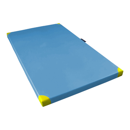 Materac jednoczęściowy twardy z narożnikami