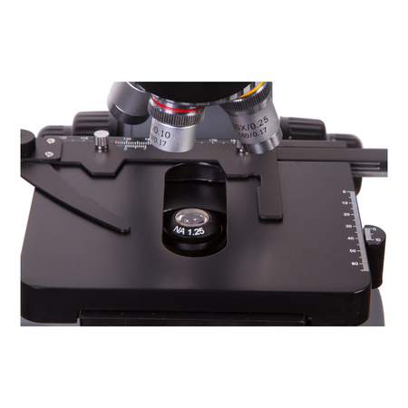 Trójokularowy mikroskop cyfrowy Levenhuk D740T 5.1M