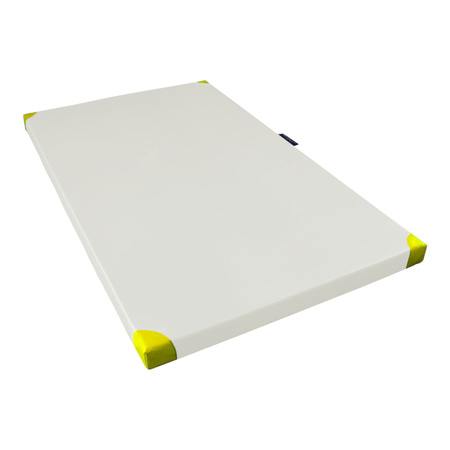 Materac jednoczęściowy twardy z narożnikami