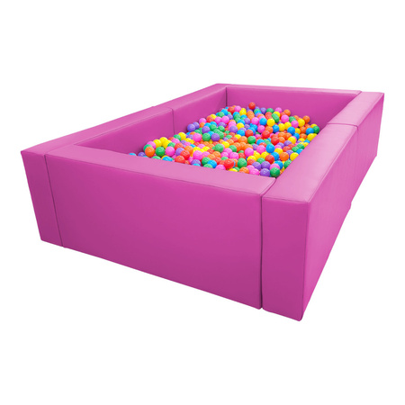 Basen z piłeczkami na stelażu