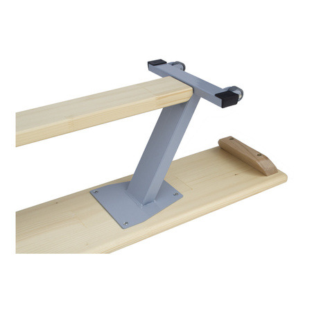 Ławka gimnastyczna z nogami metalowymi i kółkami